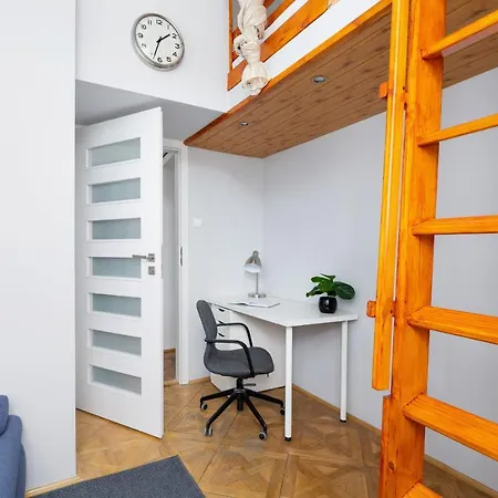 Apartment Podwale Uj Downtown Cracow By Renters Krakow